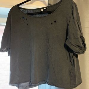 ✨2/10$✨ distressed 3/4 sleeve shirt